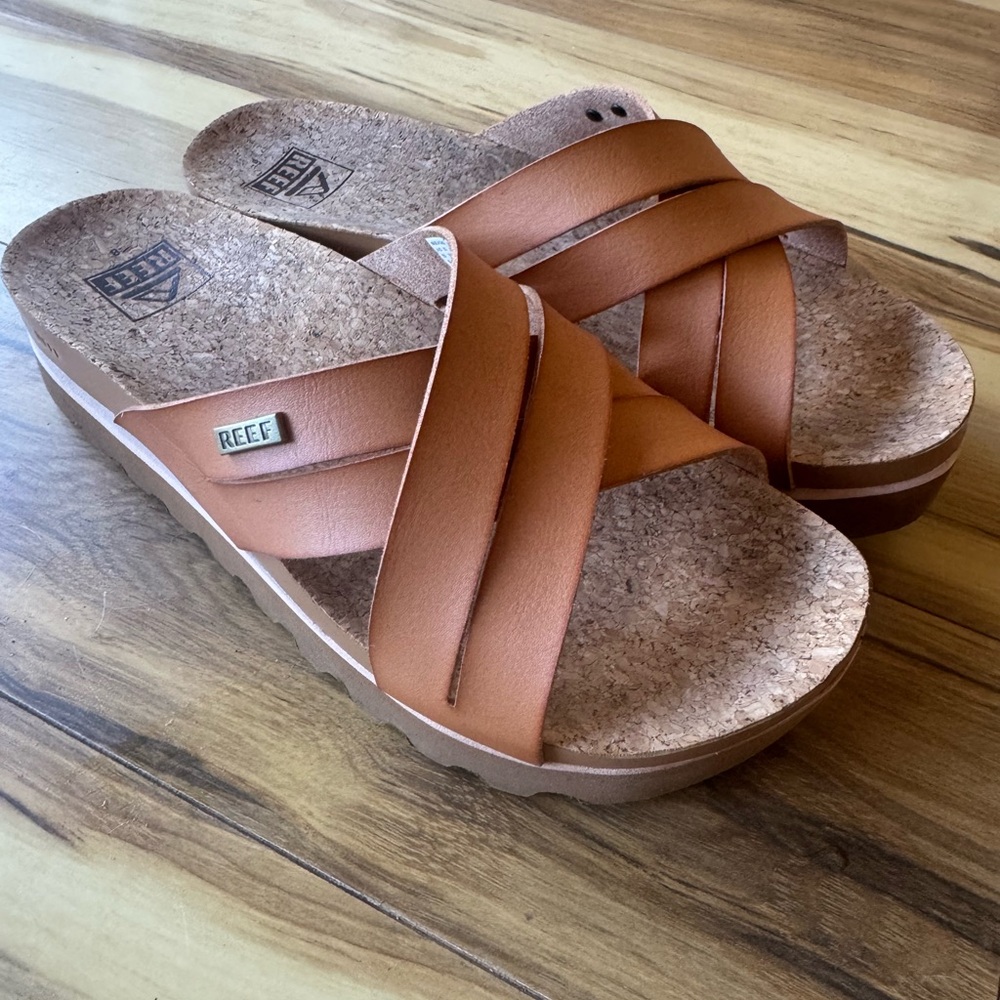Reef Women's Tan Leather Slide Sandals